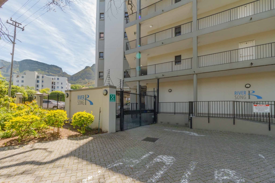 To Let 2 Bedroom Property for Rent in Rondebosch Western Cape
